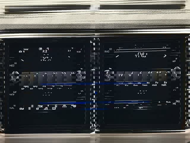 Certified 2022 Volkswagen Atlas Cross Sport SEL R-Line image 13