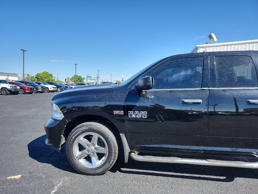Used 2014 RAM 1500 Express AWD/4WD image 10