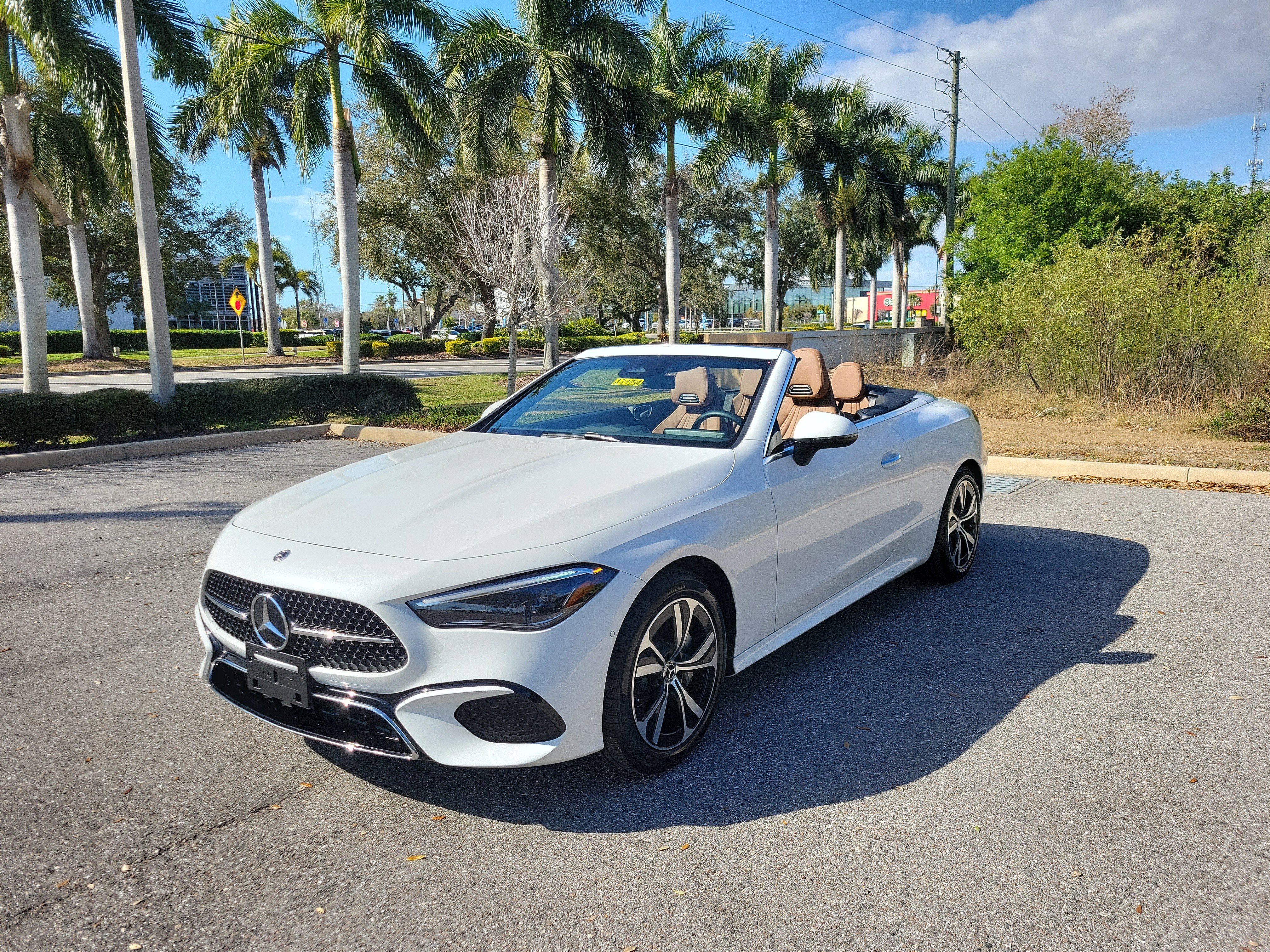 Used 2024 Mercedes-Benz CLE 300 4MATIC Cabriolet image 8