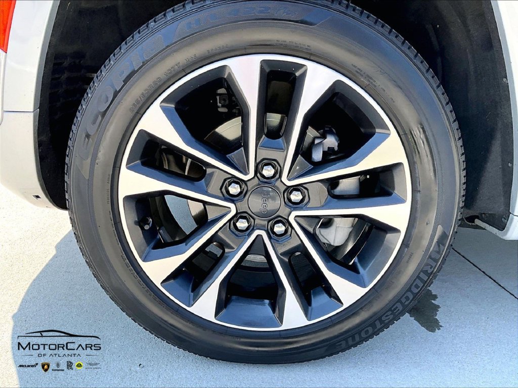 Used 2022 Jeep Grand Cherokee Overland AWD/4WD image 10