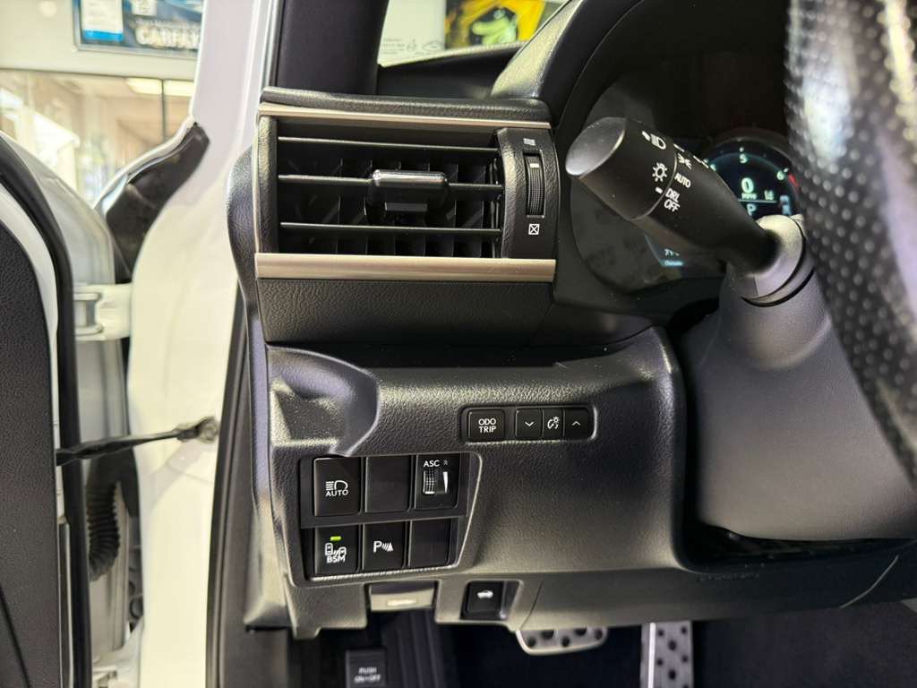 Used 2020 Lexus IS 300 F Sport w/ F Sport Package RWD image 21