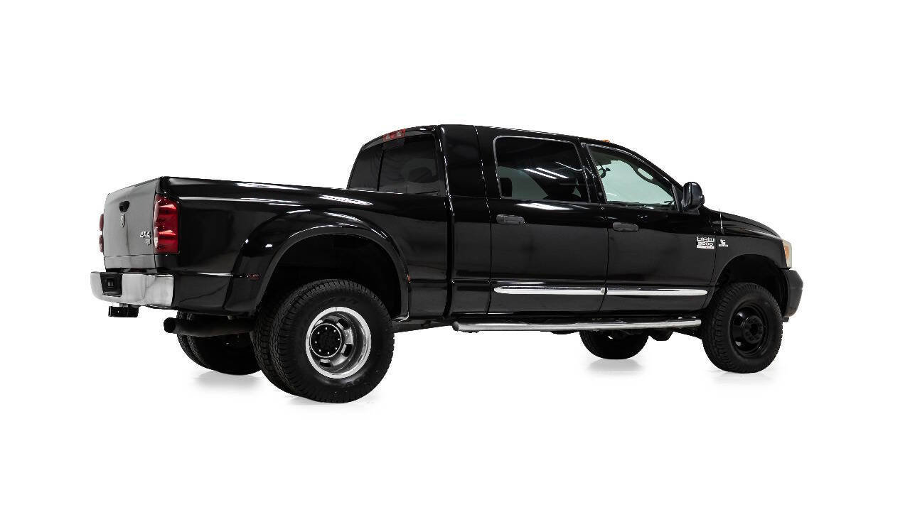 Used 2009 Dodge Ram 3500 Truck Laramie AWD/4WD image 3
