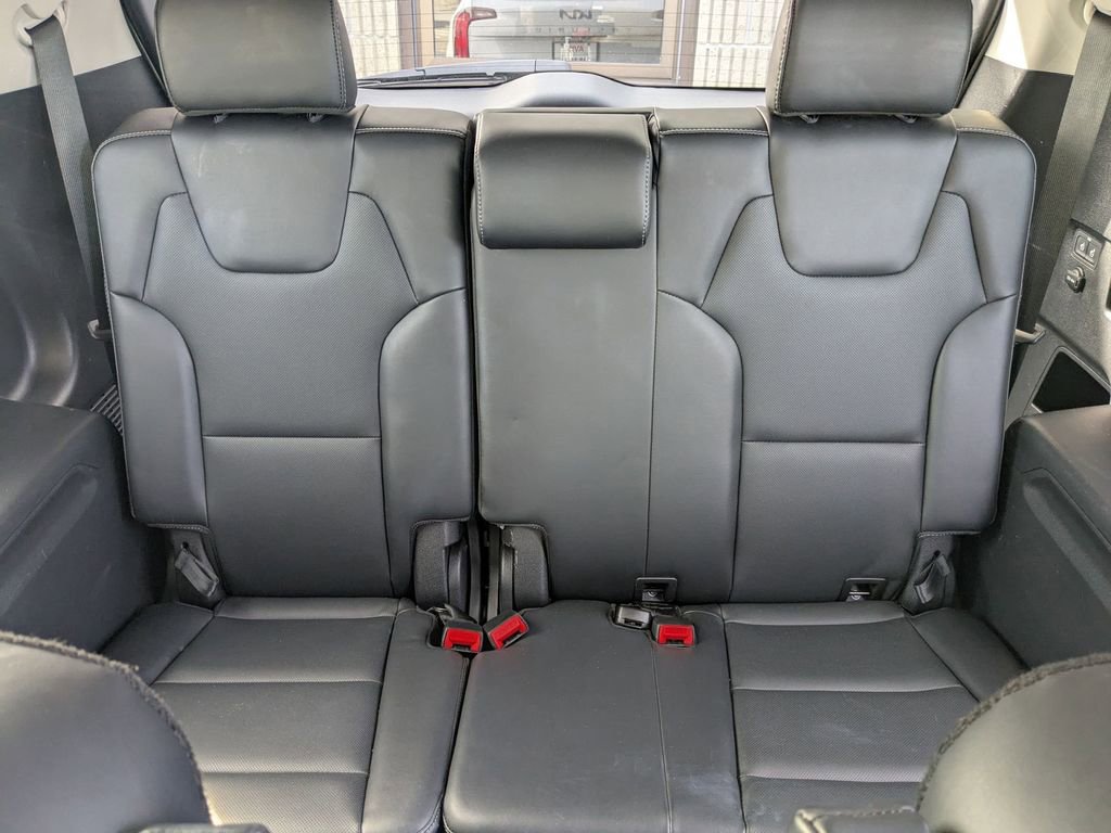 Used 2025 Kia Telluride S image 29