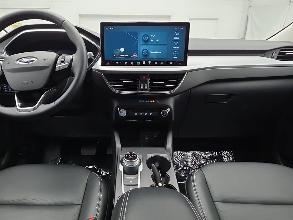 Used 2025 Ford Escape Platinum image 31