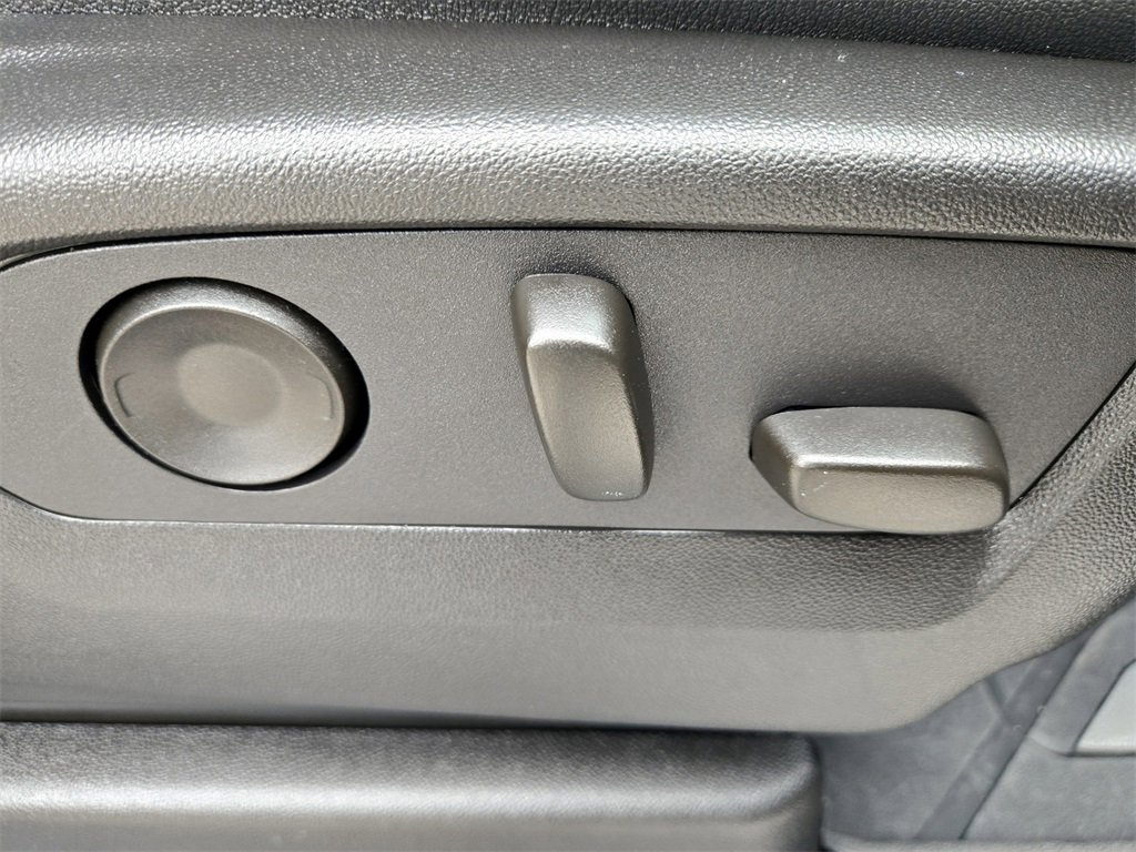 Used 2023 Chevrolet Tahoe RST w/ Luxury Package image 30