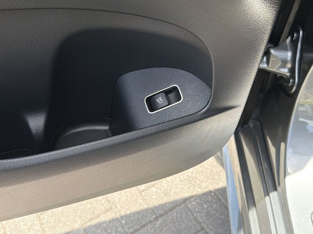Used 2025 Mercedes-Benz GLE 350 4MATIC image 21