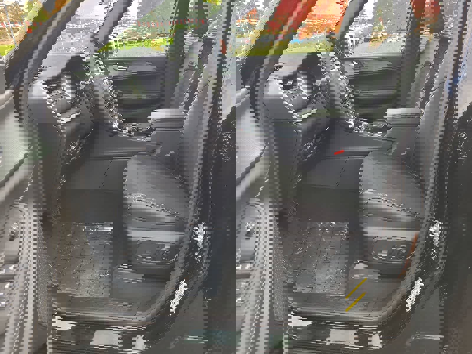 New 2025 Jeep Grand Cherokee Altitude w/ Trailer Tow Package image 19