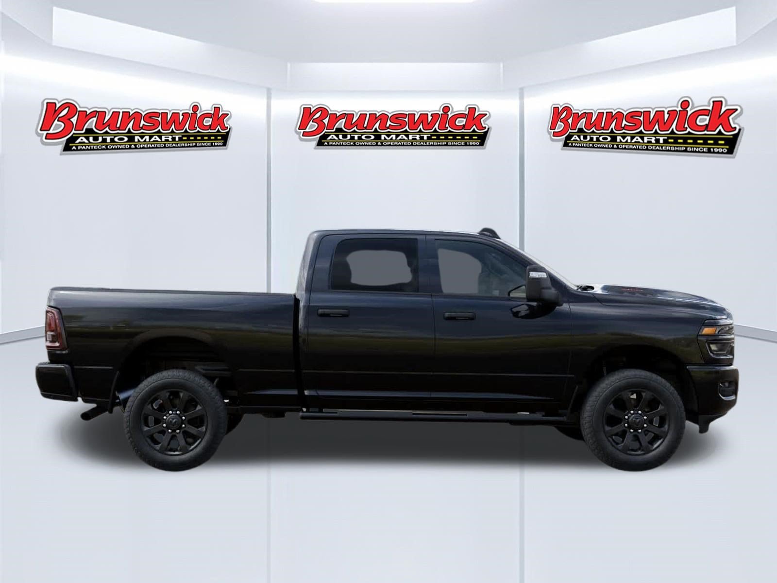 New 2026 RAM 2500 Tradesman AWD/4WD image 21