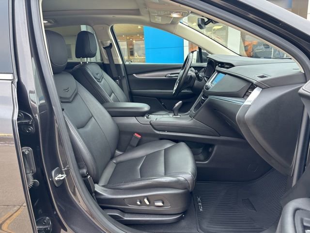 Used 2019 Cadillac XT5 Premium Luxury w/ Driver Assist Package image 21