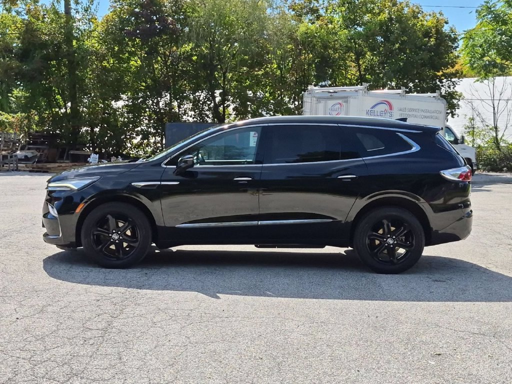 Used 2024 Buick Enclave Essence w/ Experience Buick Package AWD/4WD image 10