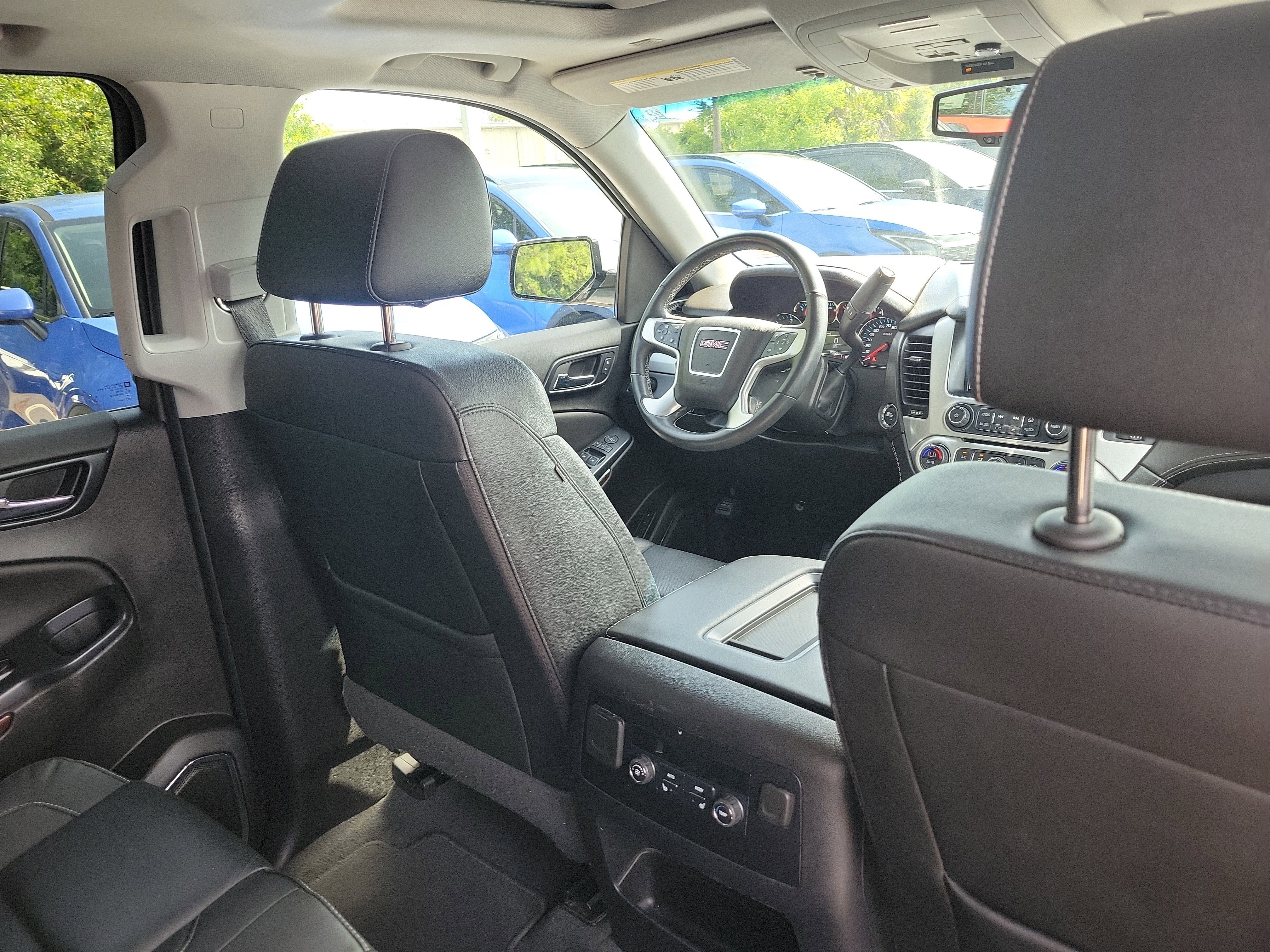 Used 2019 GMC Yukon XL SLT w/ Premium Edition RWD image 13