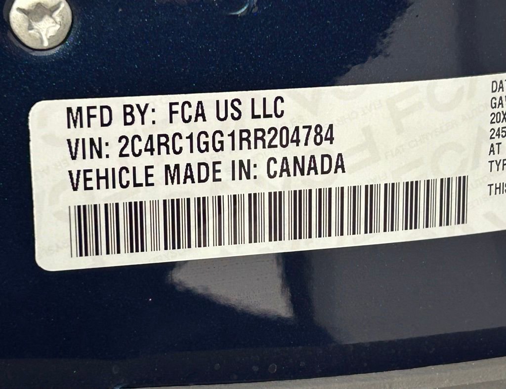 Used 2024 Chrysler Pacifica Limited w/ S Appearance Package FWD image 37