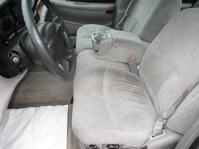 Used 2005 Buick Le Sabre Custom w/ Wheel And Sound Package FWD image 13