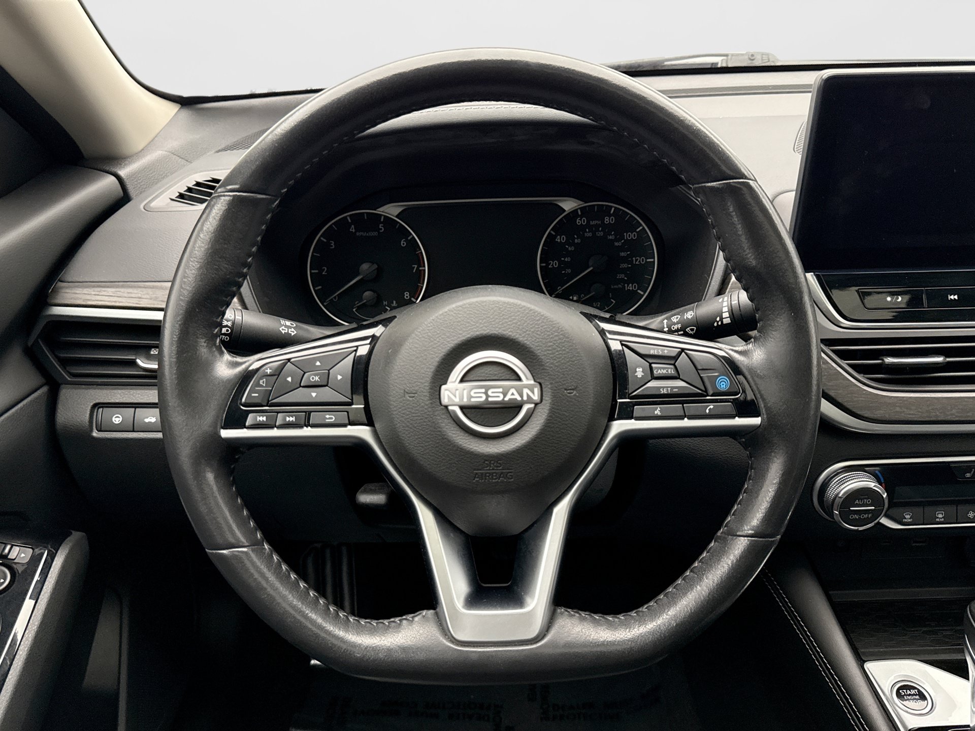 Used 2023 Nissan Altima 2.5 SL AWD/4WD image 12