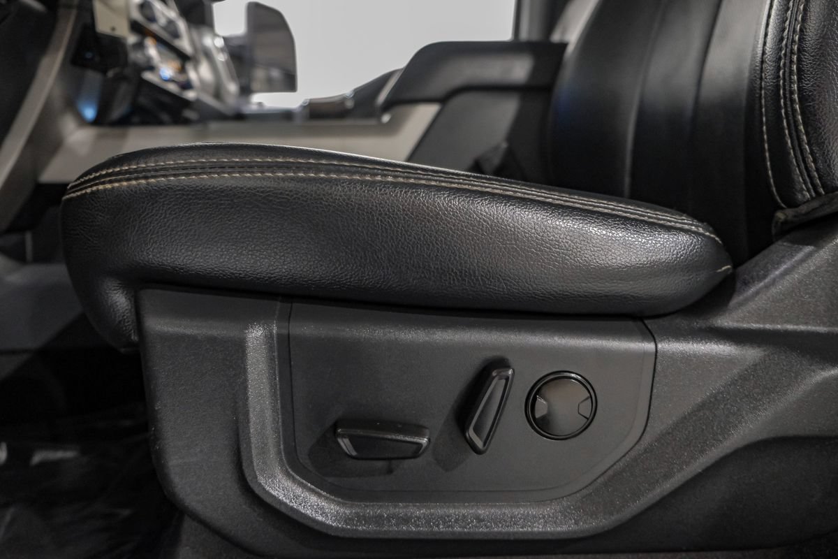 Used 2022 Ford F350 Lariat w/ Lariat Value Package AWD/4WD image 31