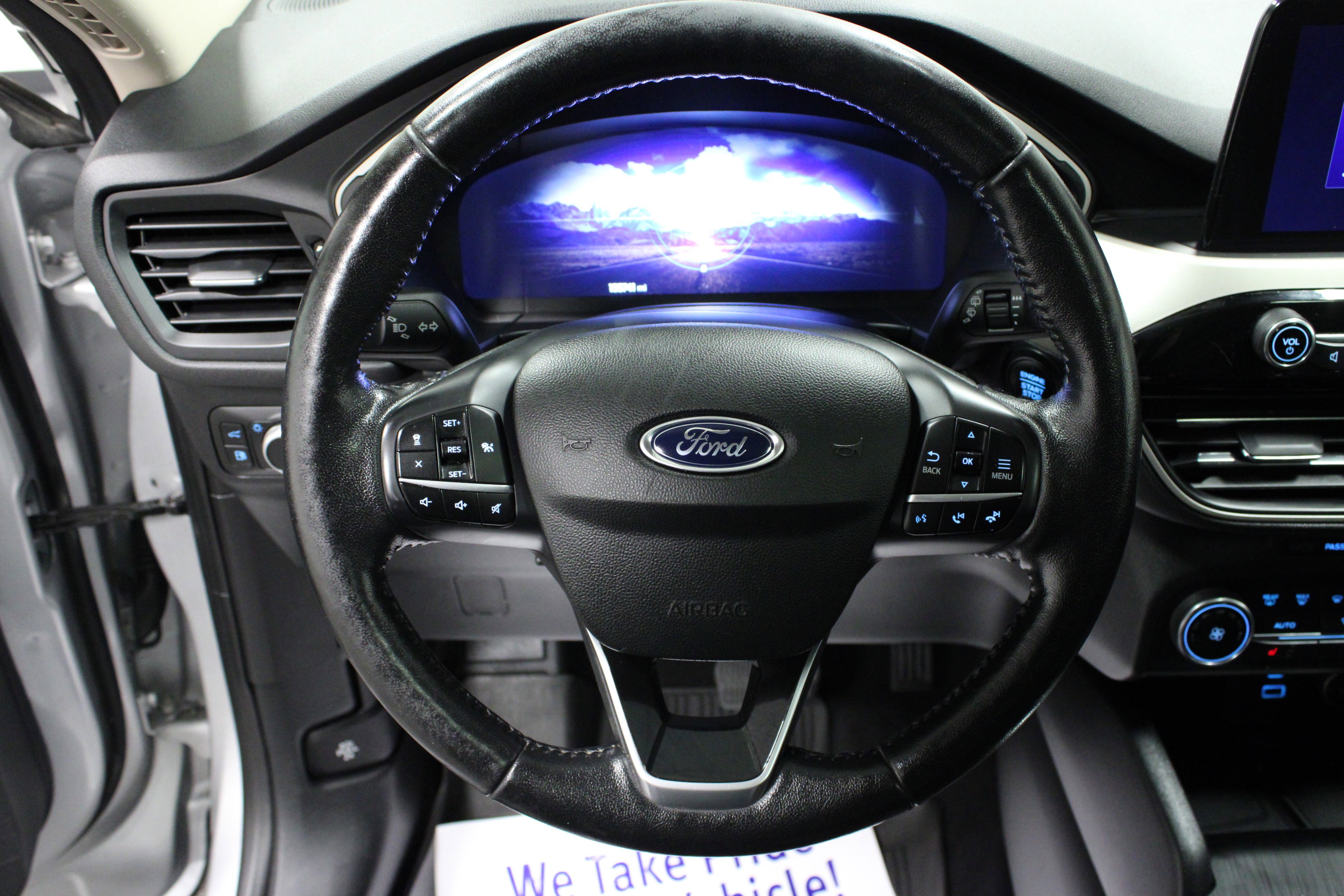Used 2020 Ford Escape SE Sport image 16