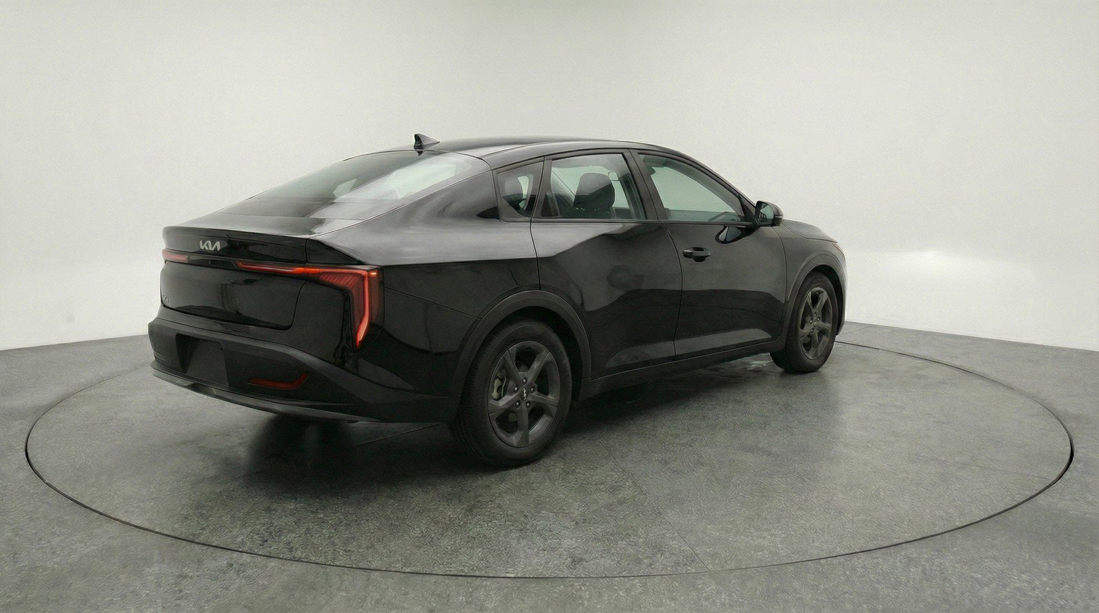 Used 2025 Kia K4 LXS image 9