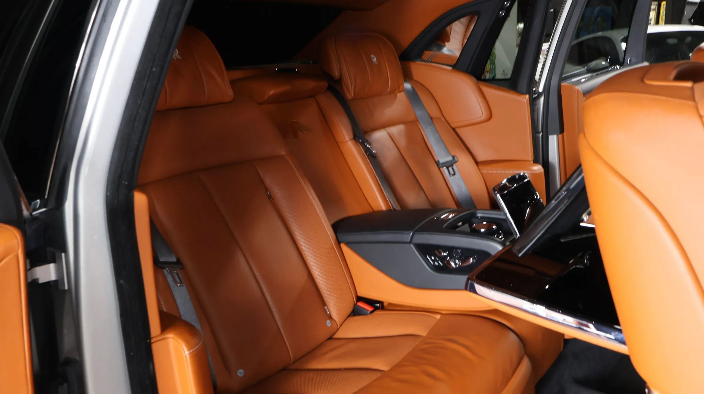 Used 2018 Rolls-Royce Phantom Sedan image 21