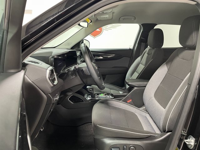 Used 2024 Chevrolet TrailBlazer LT w/ Convenience Package image 11
