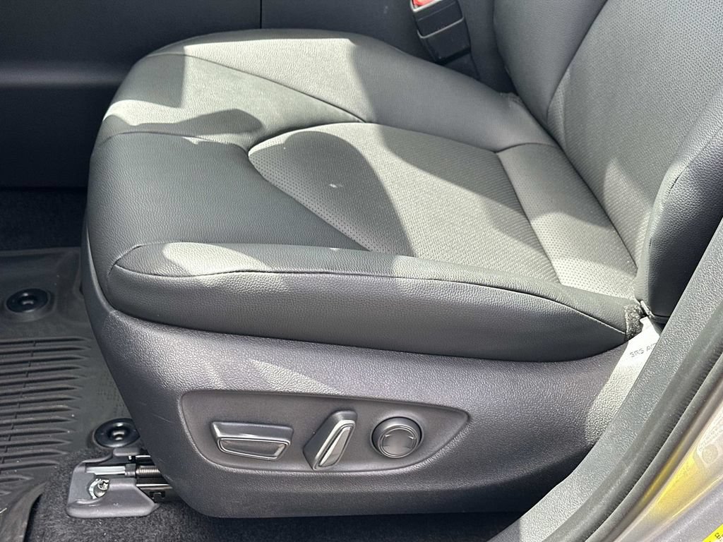 Certified 2026 Toyota Grand Highlander AWD image 18