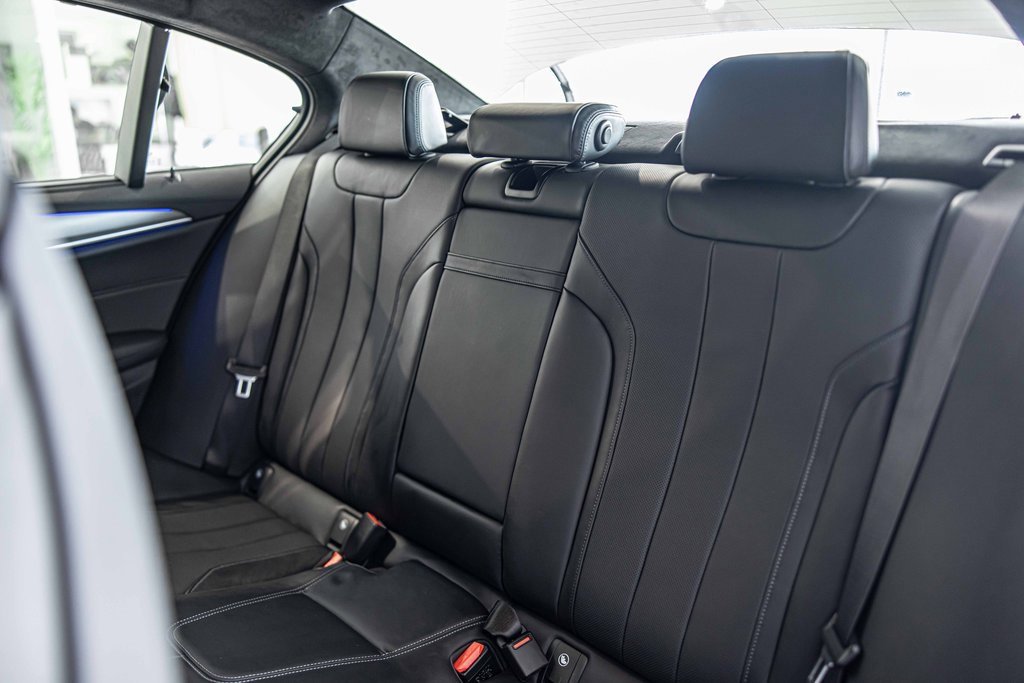 Used 2023 BMW M5 w/ Executive Package image 37