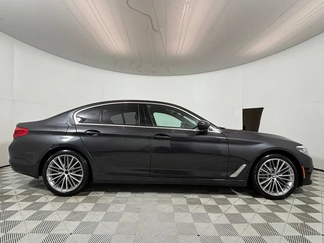 Used 2020 BMW 530i xDrive w/ Premium Package AWD/4WD image 8