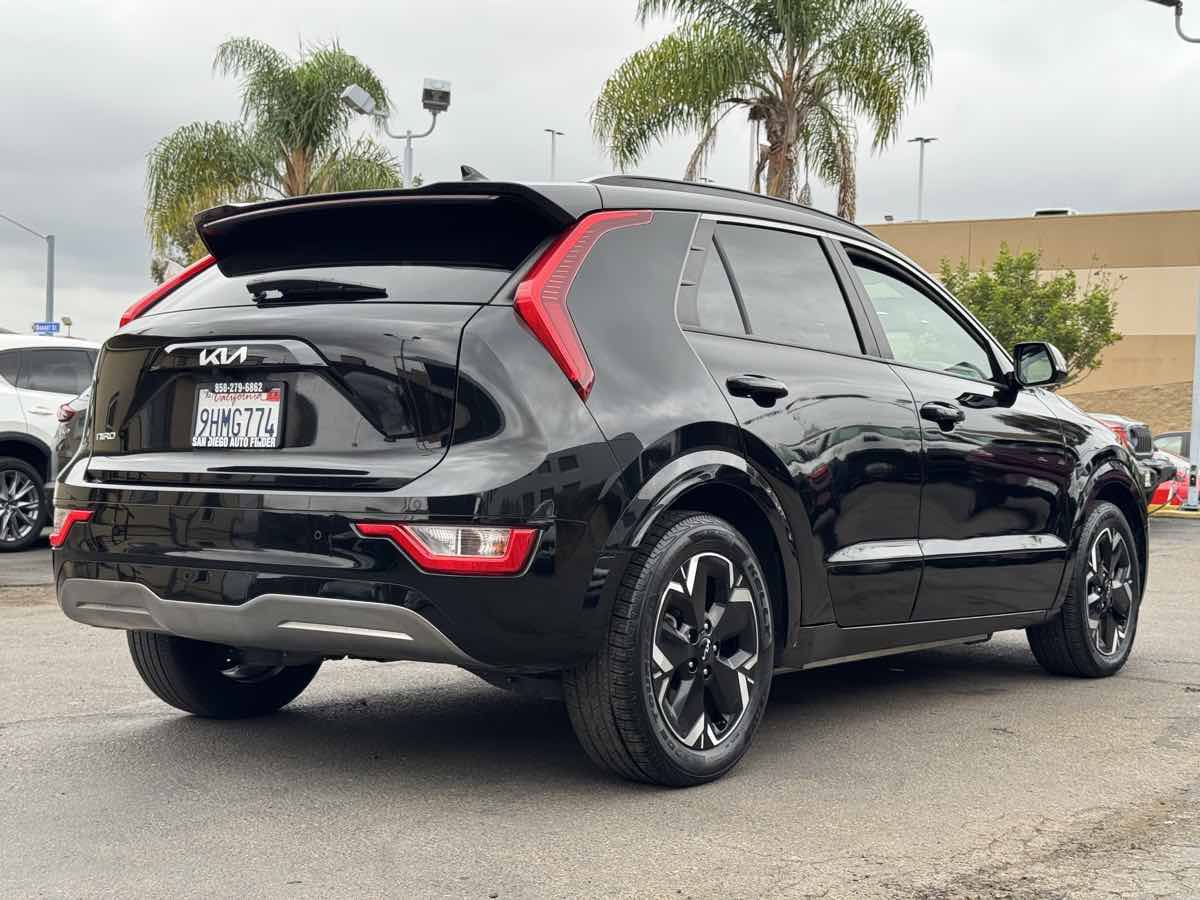 Used 2023 Kia Niro Wind FWD image 14
