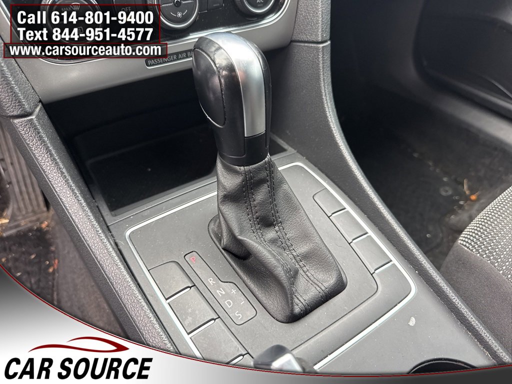 Used 2017 Volkswagen Passat 1.8T S image 15