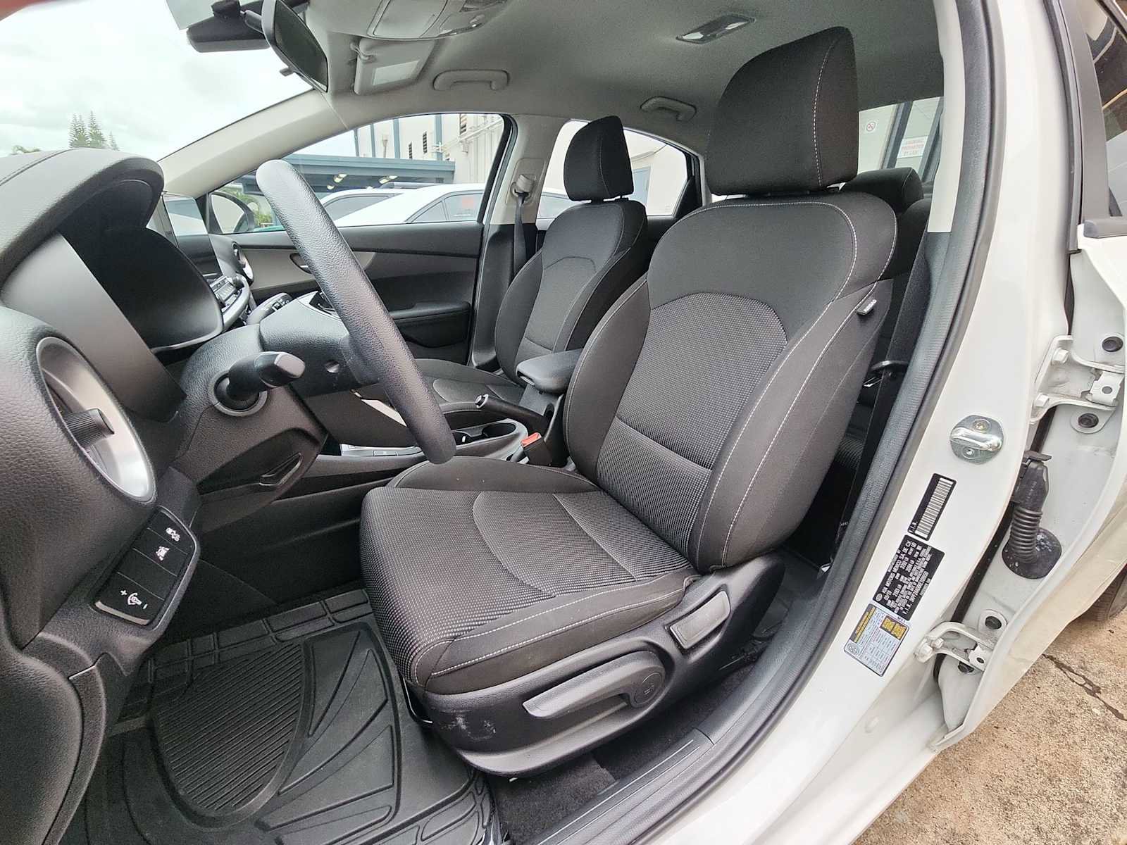 Used 2019 Kia Forte LXS image 12