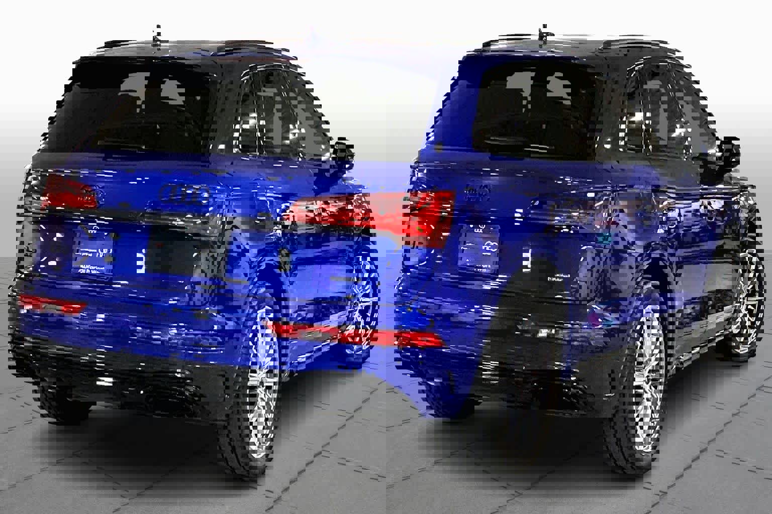 Used 2024 Audi Q5 e Prestige image 13