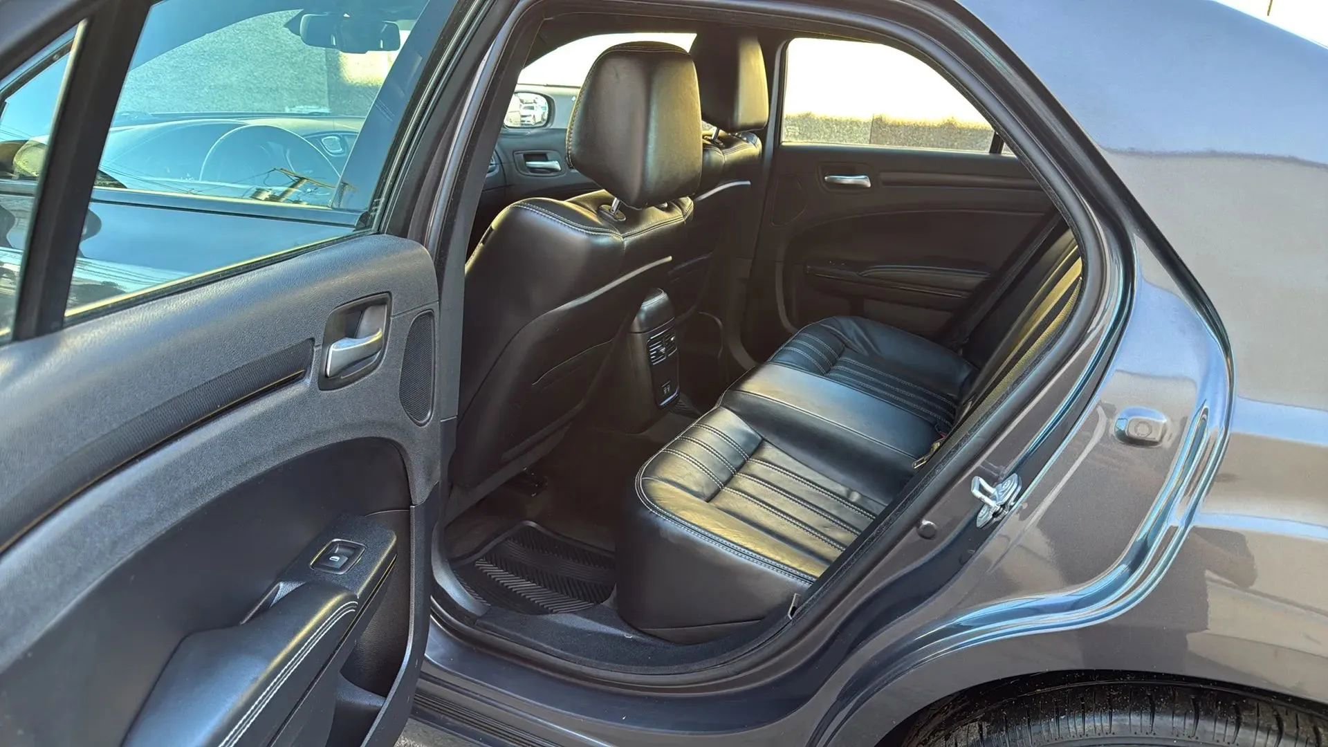Used 2016 Chrysler 300 S RWD image 26