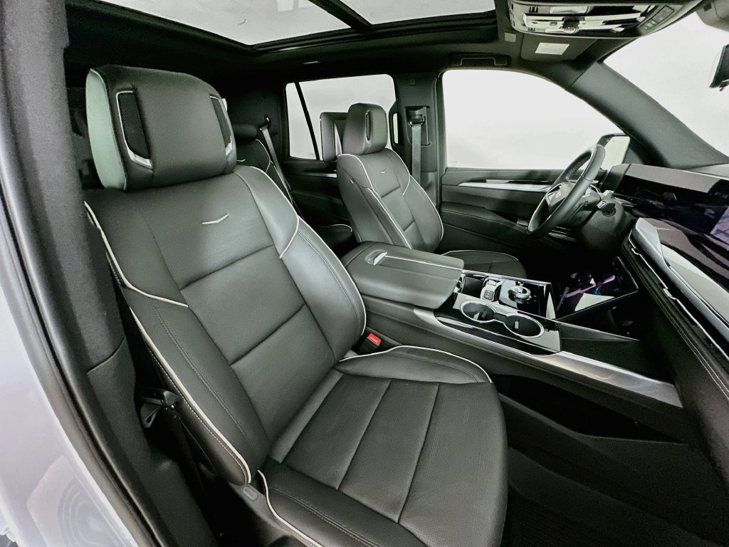 New 2026 Cadillac Escalade Sport w/ Touring Package AWD/4WD image 39