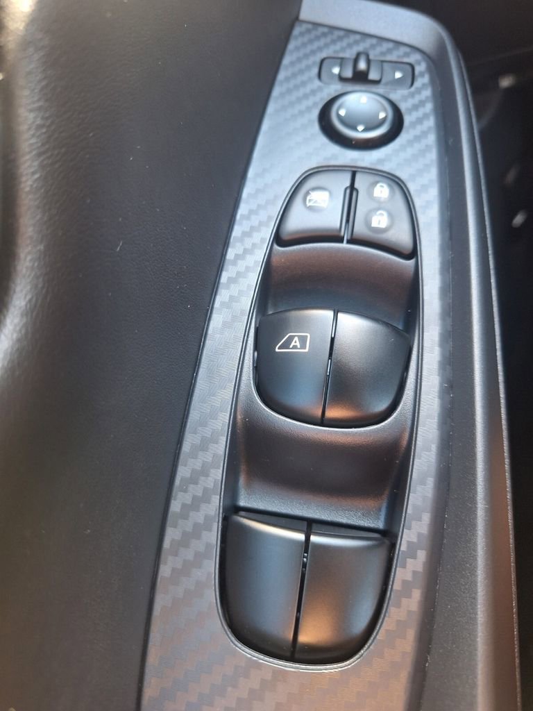 Certified 2025 Nissan Sentra S image 20