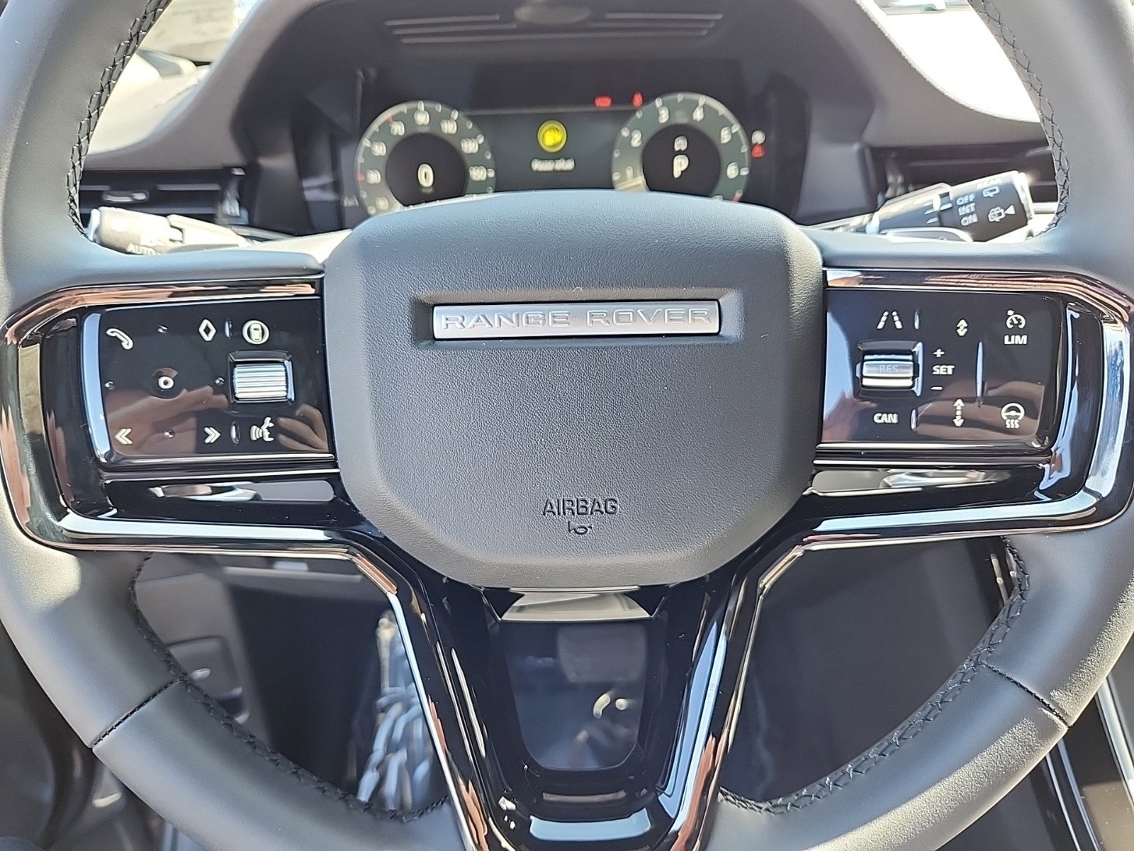 New 2026 Land Rover Range Rover Evoque S image 18