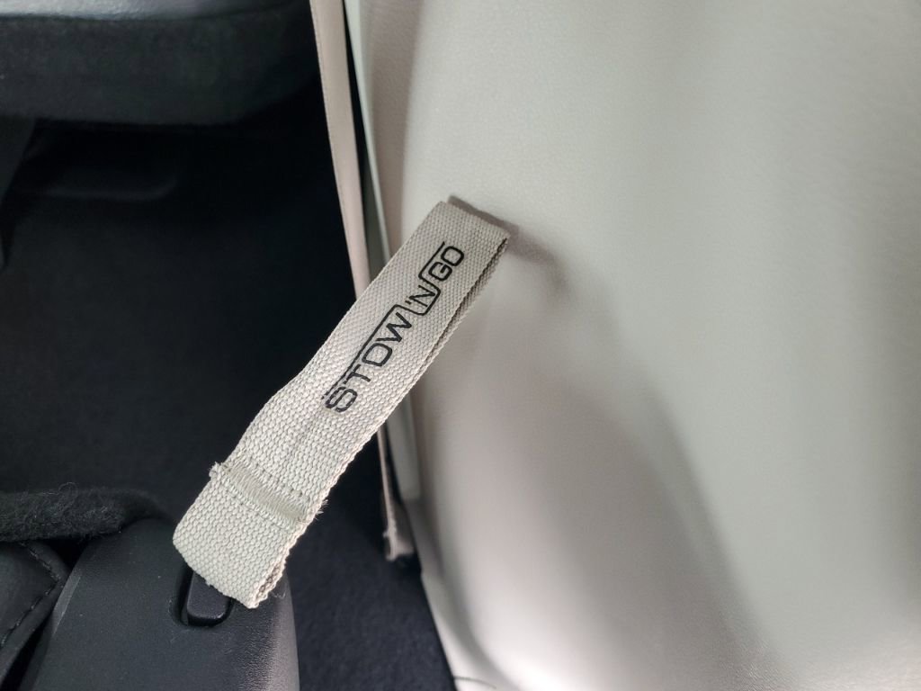 Used 2022 Chrysler Pacifica Touring-L FWD image 32