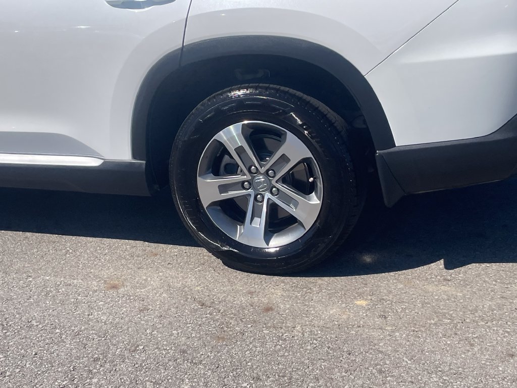 Used 2025 Honda Pilot EX-L image 9