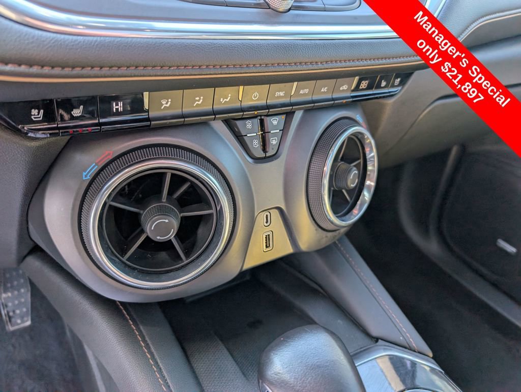 Used 2019 Chevrolet Blazer Premier w/ Sun and Wheels Package AWD/4WD image 21