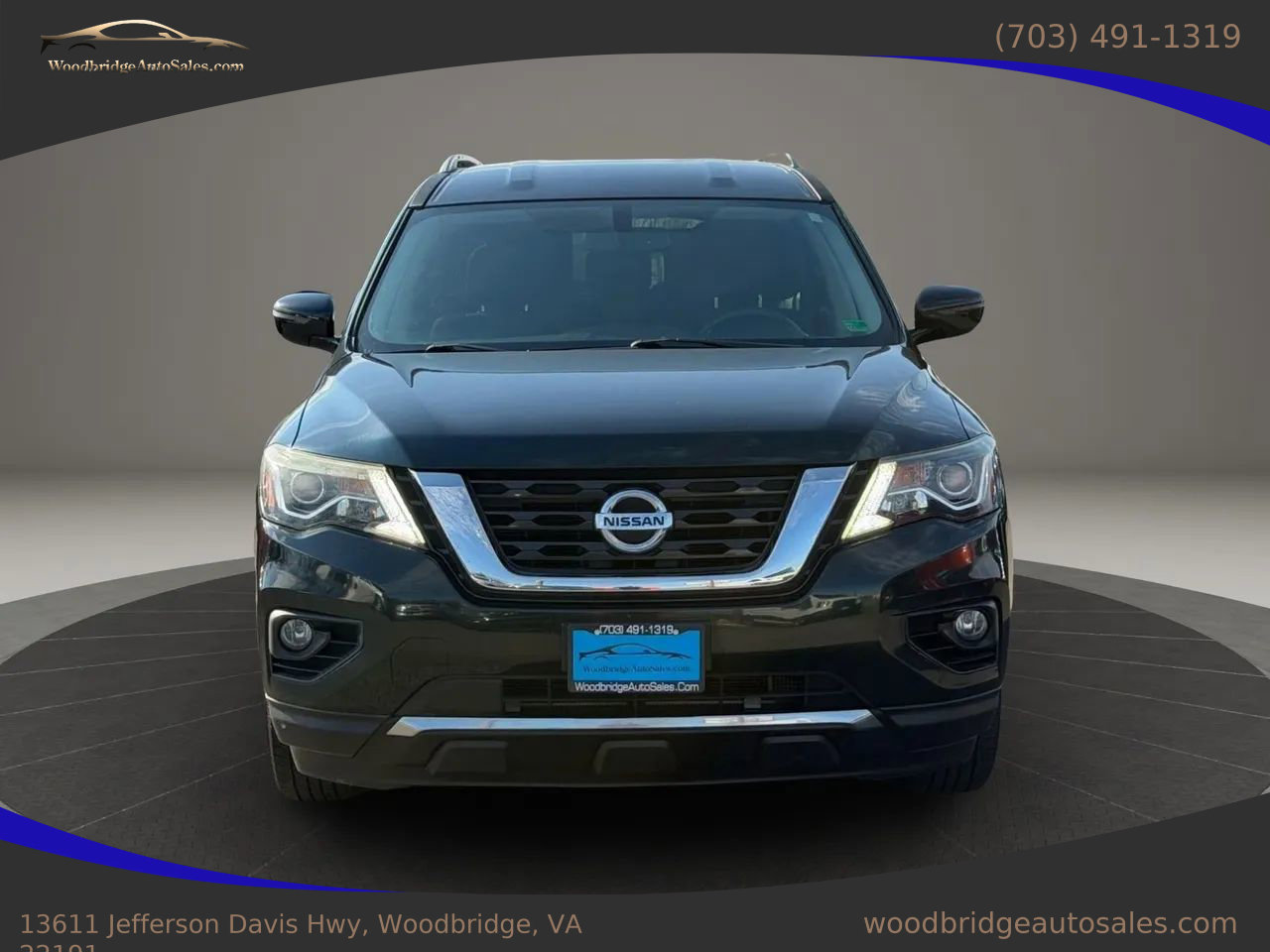Used 2018 Nissan Pathfinder SV w/ SV Tech Package image 2