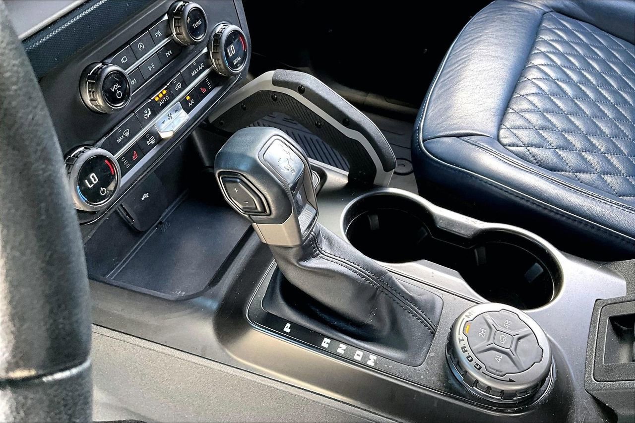 Used 2023 Ford Bronco Outer Banks image 15
