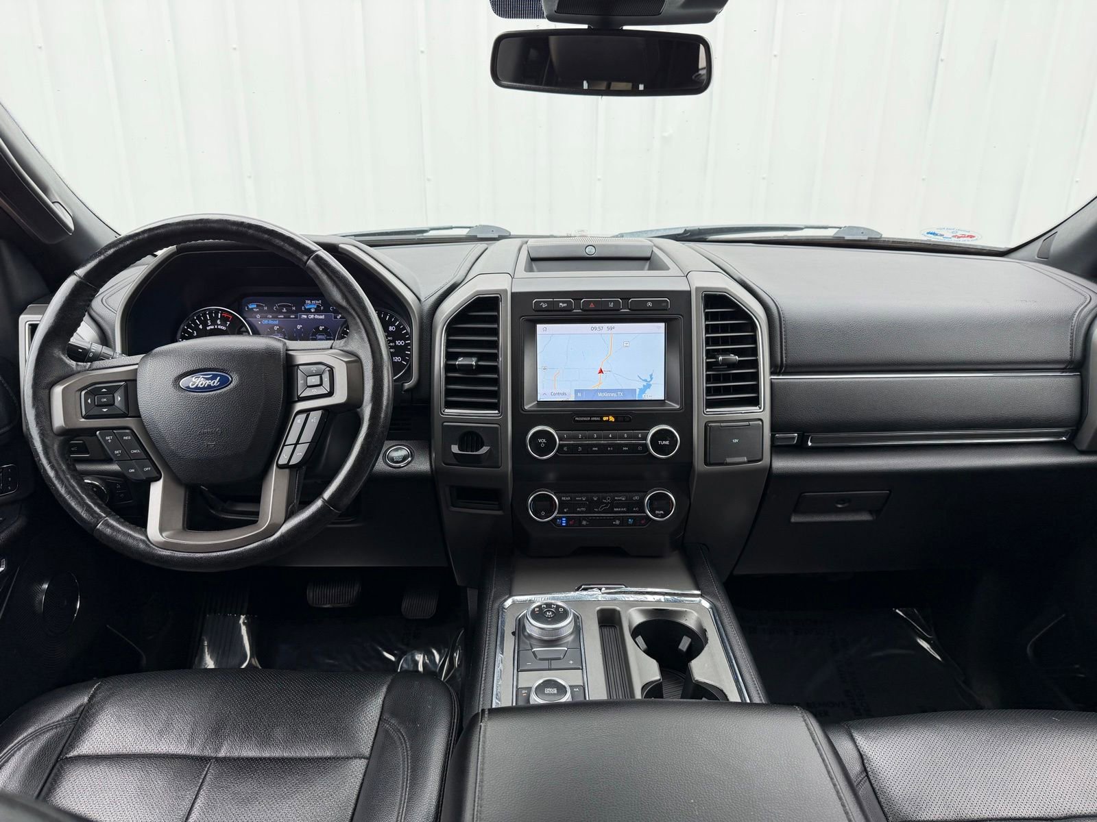 Used 2020 Ford Expedition XLT w/ Equipment Group 202A AWD/4WD image 12