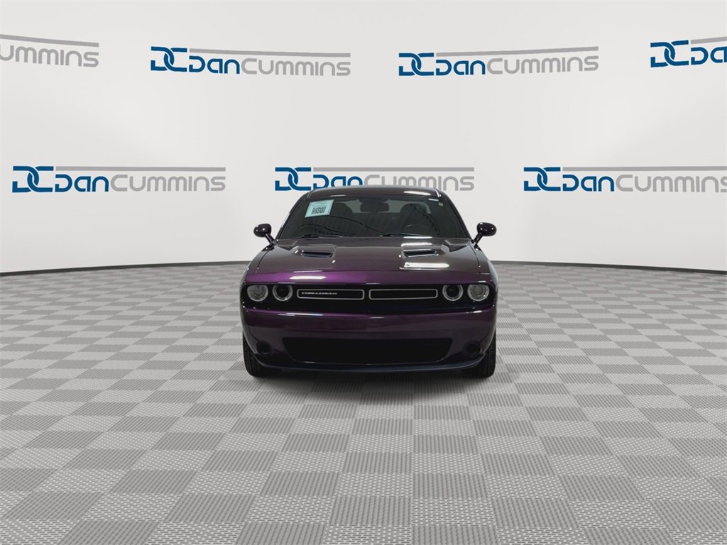 Used 2020 Dodge Challenger SXT image 3
