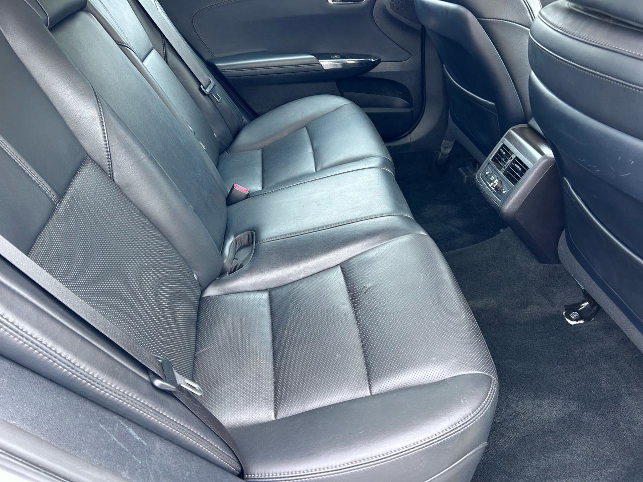 Used 2018 Toyota Avalon Limited FWD image 13