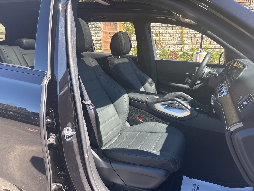 Used 2025 Mercedes-Benz GLS 450 4MATIC image 19