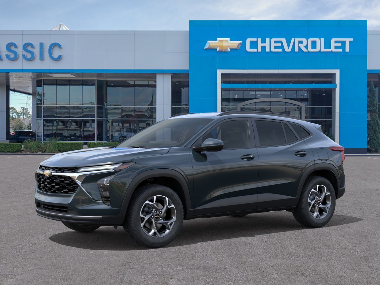 New 2026 Chevrolet Trax LT w/ Driver Confidence Package FWD image 2