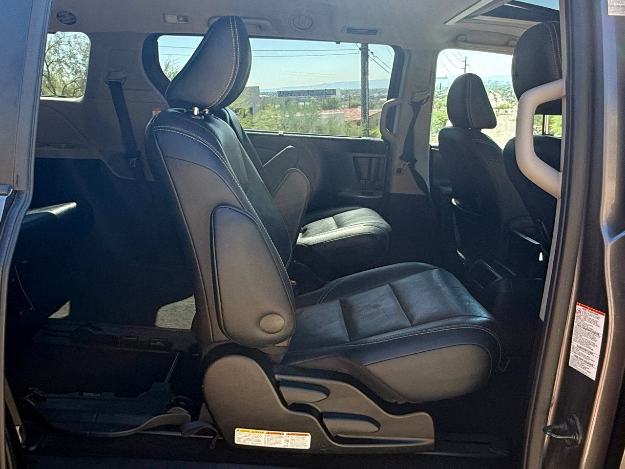 Used 2015 Toyota Sienna SE image 11