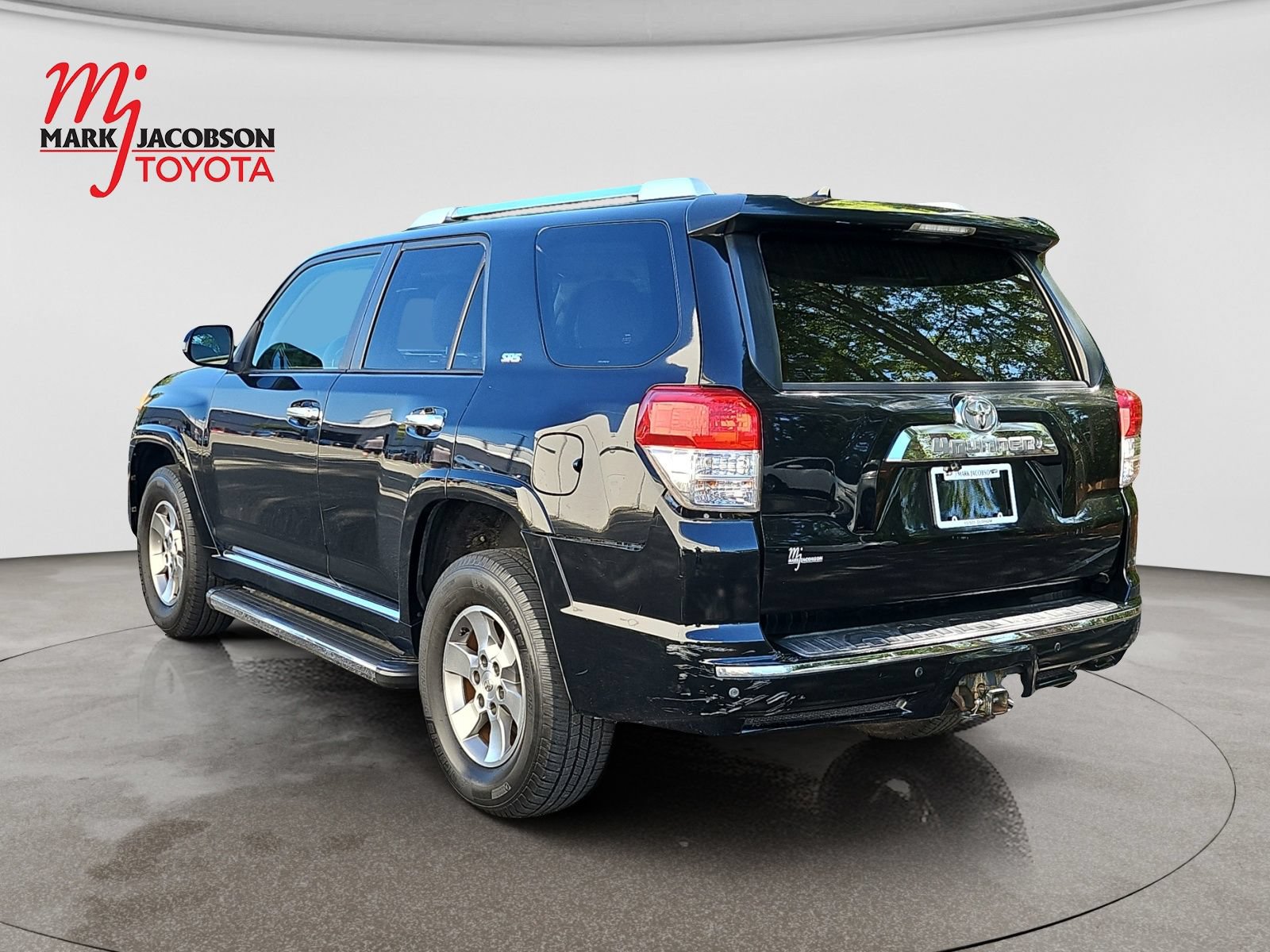 Used 2011 Toyota 4Runner SR5 w/ Convenience Pkg AWD/4WD image 13