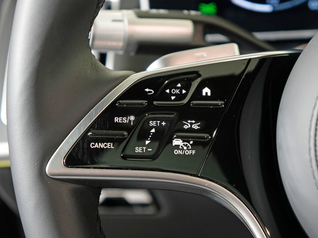 Certified 2025 Mercedes-Benz S 580 4MATIC Sedan image 21