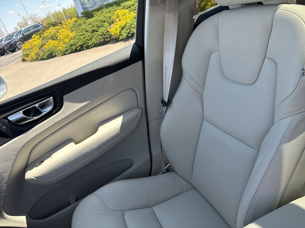 Certified 2023 Volvo XC60 B5 Core w/ Climate Package AWD/4WD image 34
