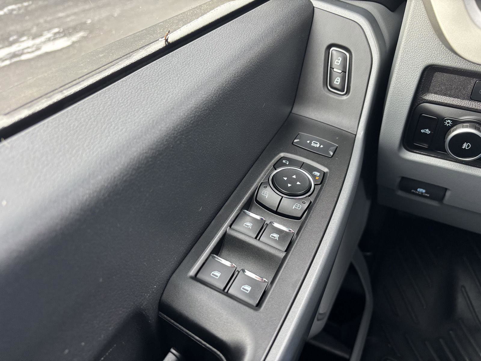 Used 2024 Ford F350 XLT w/ FX4 Off-Road Package AWD/4WD image 30
