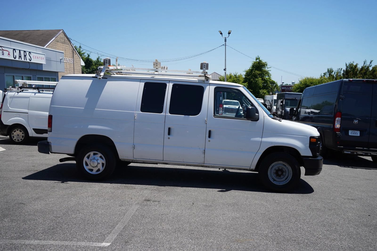 Used 2011 Ford E-250 and Econoline 250 w/ PWR Group RWD image 8